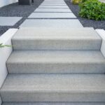 praktyczny-przewodnik-jak-odnowic-stare-zewnetrzne-schody-betonowe